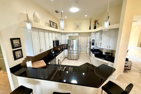 Casa en venta en Port St. Lucie, Florida, 3 dormitorios, 224.64 m2 № 2153706 - foto 8