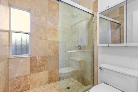 Villa ou maison à louer à Miami, Floride: 3 chambres, 178.28 m2 № 1987405 - photo 20