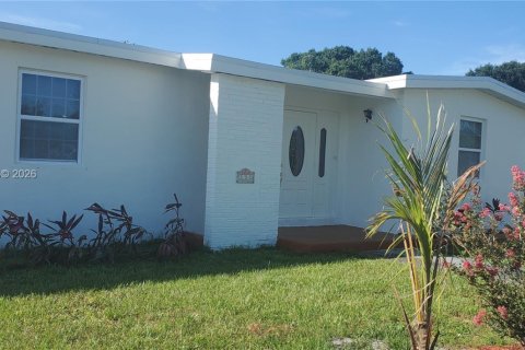 Villa ou maison à Port St. Lucie, Floride 3 chambres, 114.73 m2 № 2090175