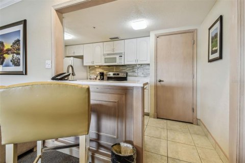 Condo in Palm Harbor, Florida, 2 bedrooms  № 1379543 - photo 13