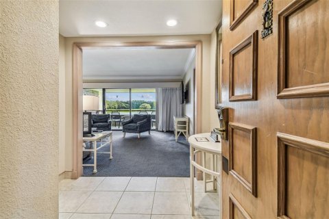 Condo in Palm Harbor, Florida, 2 bedrooms  № 1379543 - photo 2