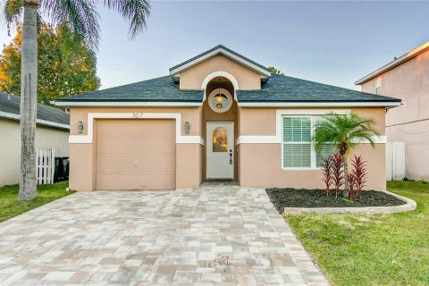 House in Orlando, Florida 3 bedrooms, 133.97 sq.m. № 2393530