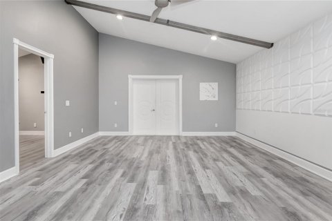 House in Orlando, Florida 3 bedrooms, 133.97 sq.m. № 2393530 - photo 7