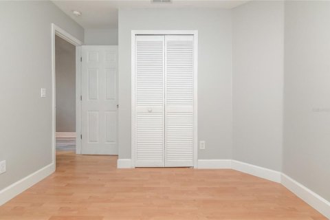 House in Orlando, Florida 3 bedrooms, 133.97 sq.m. № 2393530 - photo 12