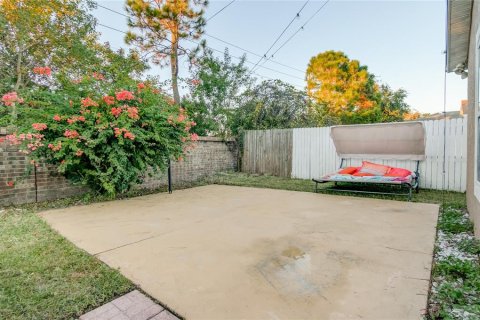 House in Orlando, Florida 3 bedrooms, 133.97 sq.m. № 2393530 - photo 15