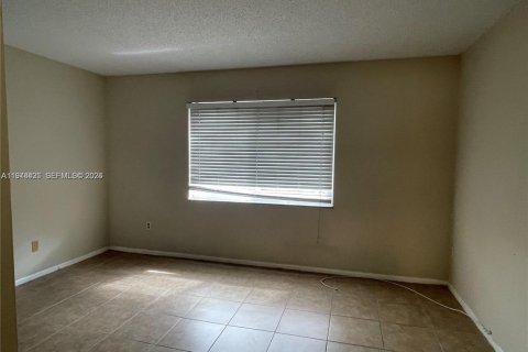 Снять в аренду кондоминиум в Майами, Флорида 2 спальни, 74.69м2, № 2050788 - фото 17