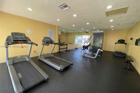 Снять в аренду кондоминиум в Майами, Флорида 2 спальни, 74.69м2, № 2050788 - фото 7