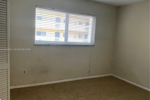 Снять в аренду кондоминиум в Майами, Флорида 2 спальни, 74.69м2, № 2050788 - фото 18