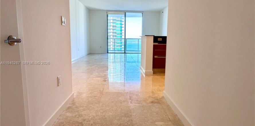 Condo in Miami, Florida, 1 bedroom  № 2002278