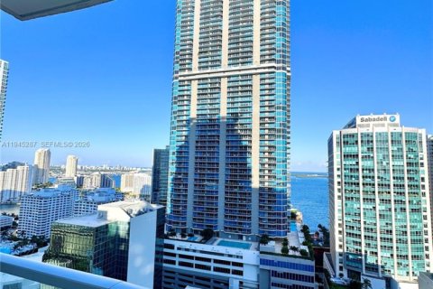 Condo in Miami, Florida, 1 bedroom  № 2002278 - photo 14