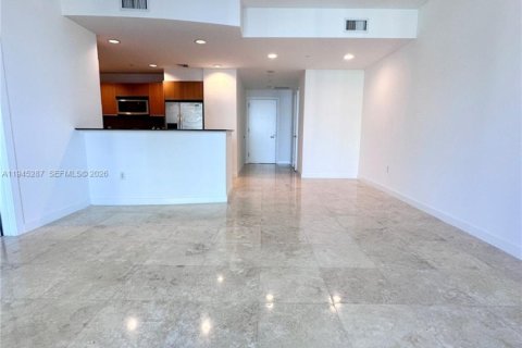 Condo in Miami, Florida, 1 bedroom  № 2002278 - photo 10