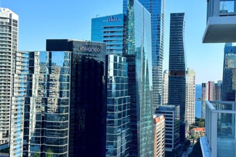 Condo in Miami, Florida, 1 bedroom  № 2002278 - photo 16