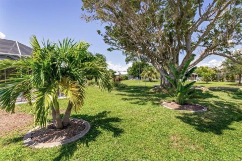 Villa ou maison à vendre à Punta Gorda, Floride: 2 chambres, 106.65 m2 № 2345157 - photo 27