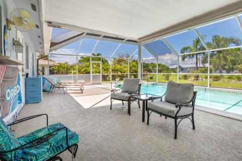 Villa ou maison à vendre à Punta Gorda, Floride: 2 chambres, 106.65 m2 № 2345157 - photo 21