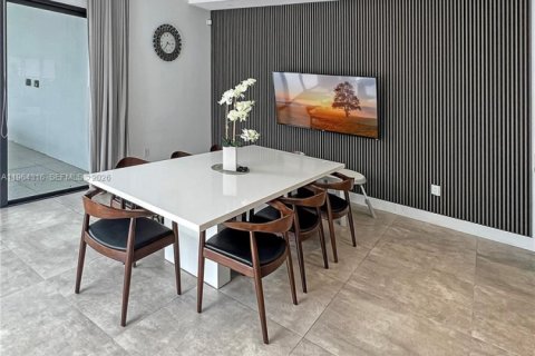 Купить виллу или дом в Уэстон, Флорида 6 спален, 453.46м2, № 2026602 - фото 12