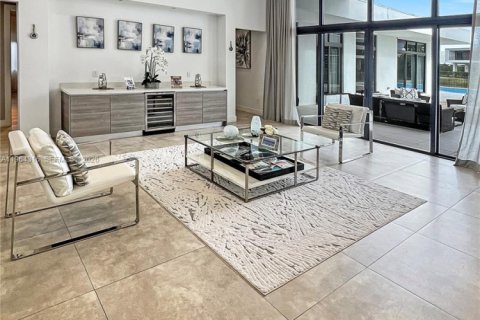 Купить виллу или дом в Уэстон, Флорида 6 спален, 453.46м2, № 2026602 - фото 6