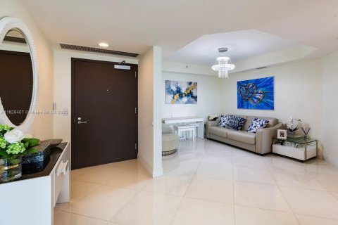 Condo in Sunny Isles Beach, Florida, 2 bedrooms  № 1798849 - photo 21