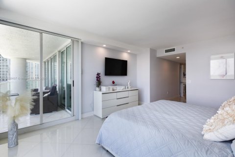 Condo in Sunny Isles Beach, Florida, 2 bedrooms  № 1798849 - photo 16
