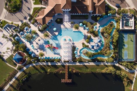 Adosado en venta en Kissimmee, Florida, 5 dormitorios, 210.24 m2 № 2313040 - foto 4