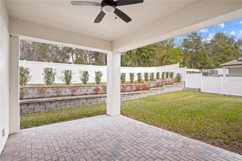 House in Apopka, Florida 6 bedrooms, 317.08 sq.m. № 2126203 - photo 5