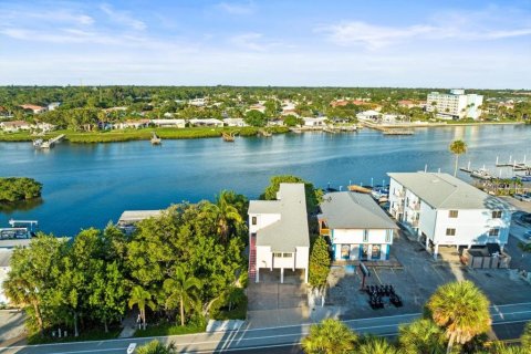 Casa en venta en Indian Shores, Florida, 6 dormitorios, 427.54 m2 № 1300220 - foto 22