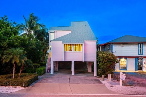 Casa en venta en Indian Shores, Florida, 6 dormitorios, 427.54 m2 № 1300220 - foto 26