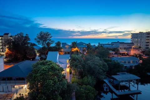 Casa en venta en Indian Shores, Florida, 6 dormitorios, 427.54 m2 № 1300220 - foto 14