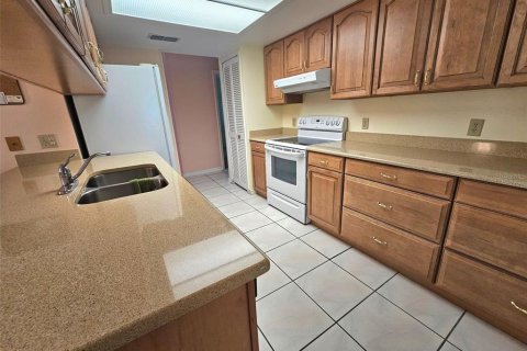 Villa ou maison à vendre à Kissimmee, Floride: 3 chambres, 173.63 m2 № 2317439 - photo 22