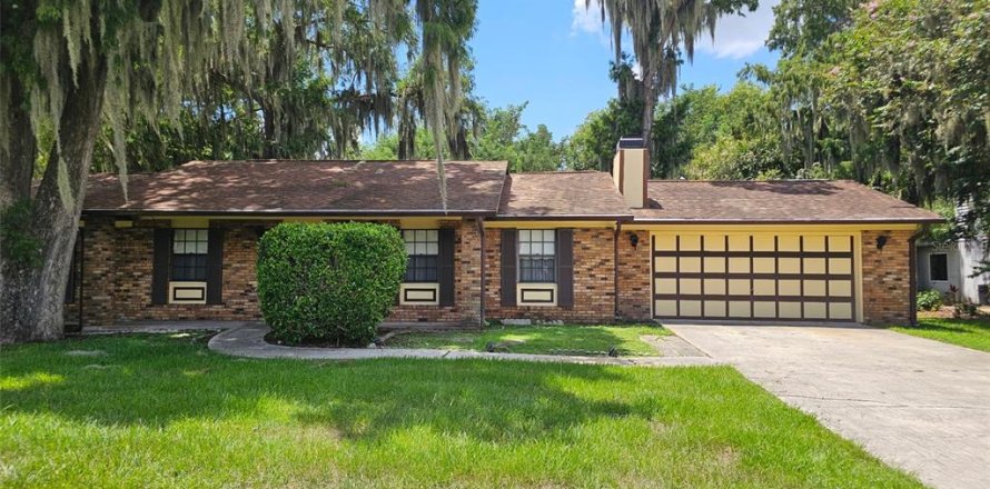 Villa ou maison à Kissimmee, Floride 3 chambres, 173.63 m2 № 2317439