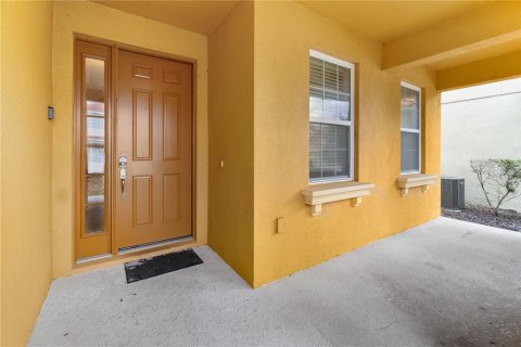 House in Davenport, Florida 6 bedrooms, 337.42 sq.m. № 2349672 - photo 5