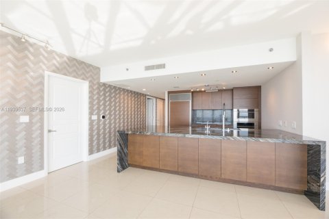 Copropriété à louer à Miami, Floride: 3 chambres, 169.55 m2 № 1997579 - photo 8