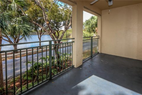 Купить кондоминиум в Мирамар, Флорида 3 спальни, 134.71м2, № 2046258 - фото 4