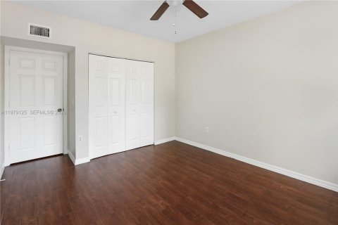 Купить кондоминиум в Мирамар, Флорида 3 спальни, 134.71м2, № 2046258 - фото 26