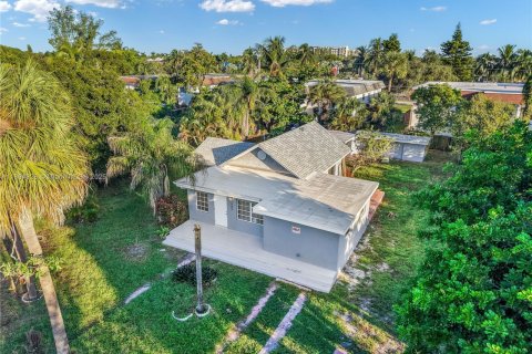Casa en venta en Pompano Beach, Florida, 4 dormitorios, 140.1 m2 № 1948272 - foto 4