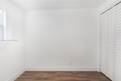 Casa en venta en Pompano Beach, Florida, 4 dormitorios, 140.1 m2 № 1948272 - foto 20