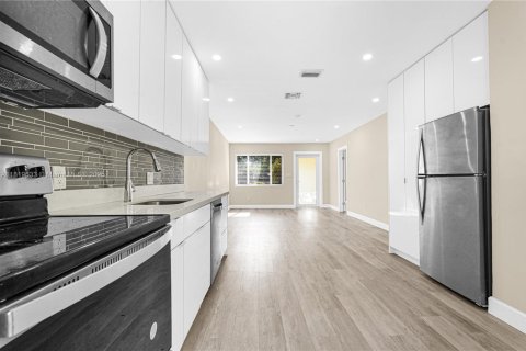 Duplex à louer à Biscayne Park, Floride: 2 chambres, 92.9 m2 № 1794836 - photo 13