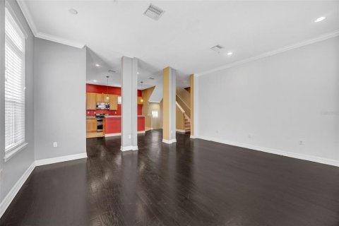 Townhouse in Tampa, Florida 3 bedrooms, 199.74 sq.m. № 2101973 - photo 15