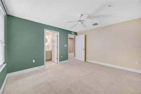 Townhouse in Tampa, Florida 3 bedrooms, 199.74 sq.m. № 2101973 - photo 6