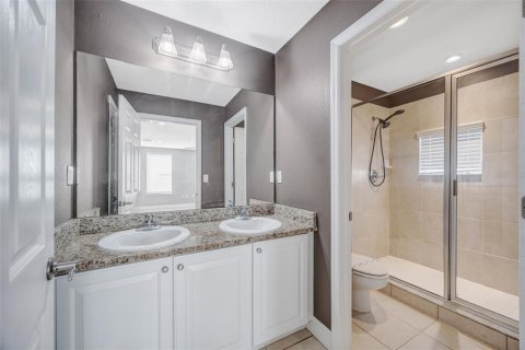 Townhouse in Tampa, Florida 3 bedrooms, 199.74 sq.m. № 2101973 - photo 22