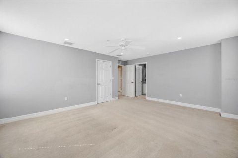 Townhouse in Tampa, Florida 3 bedrooms, 199.74 sq.m. № 2101973 - photo 20