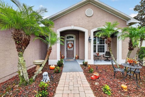 Villa ou maison à vendre à Clermont, Floride: 4 chambres, 267.56 m2 № 2396055 - photo 3
