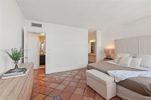 Studio in the Condo in Miami Beach, Florida  № 1922307 - photo 6