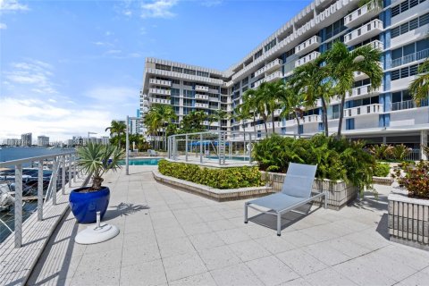 Studio in the Condo in Miami Beach, Florida  № 1922307 - photo 24