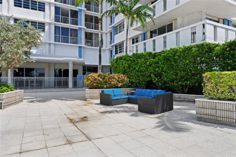 Studio in the Condo in Miami Beach, Florida  № 1922307 - photo 25