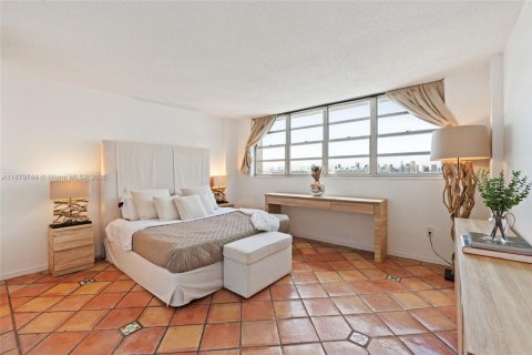 Studio in the Condo in Miami Beach, Florida  № 1922307 - photo 5