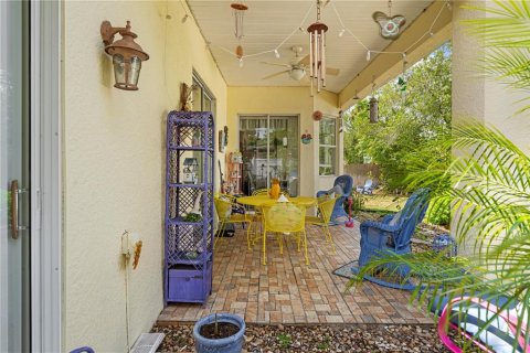 House in Spring Hill, Florida 3 bedrooms, 199.65 sq.m. № 1903845 - photo 7