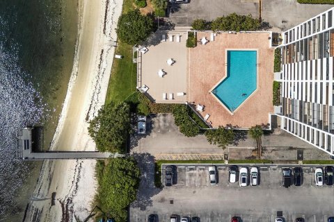 Condo in West Palm Beach, Florida, 3 bedrooms  № 2082582 - photo 22