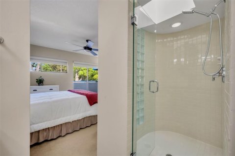 Condo in Maitland, Florida, 2 bedrooms  № 2155708 - photo 24