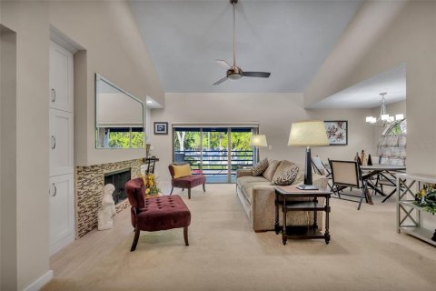 Condo in Maitland, Florida, 2 bedrooms  № 2155708 - photo 6