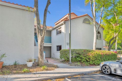Condo in Maitland, Florida, 2 bedrooms № 2155708